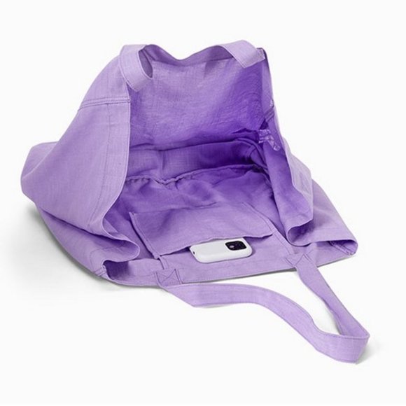 Thirty One-Relaxed Tote- NWOT - Picture 3 of 6